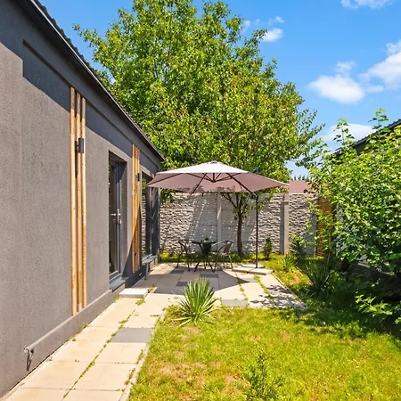 Flh - Paulownia Retreat Будинок відпочинку Бухарест