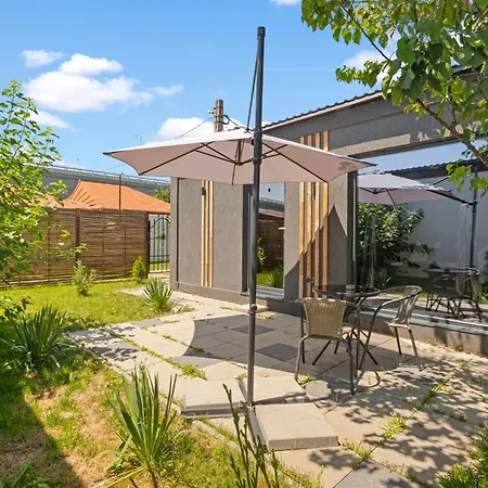 Flh - Paulownia Retreat *